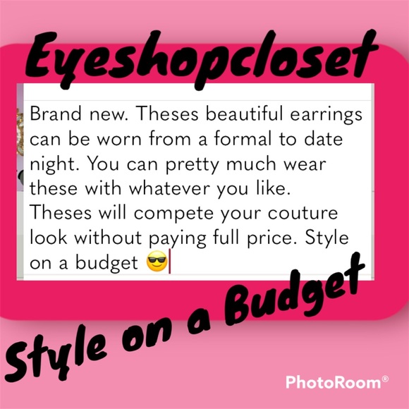 Betsey Johnson pink skulls earrings - Picture 3 of 3